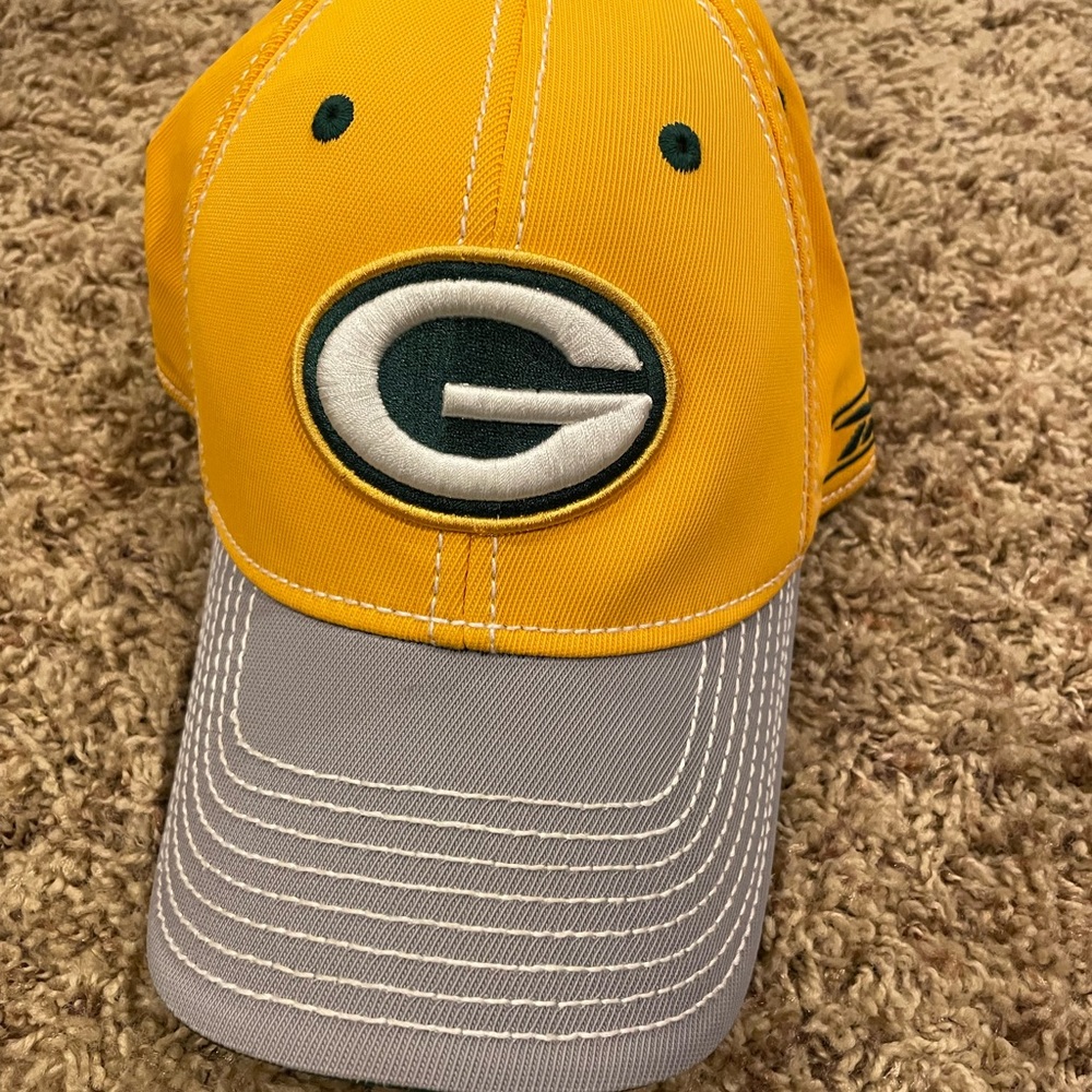 Green Bay Reebok NFL equipment baseball fitted M/L